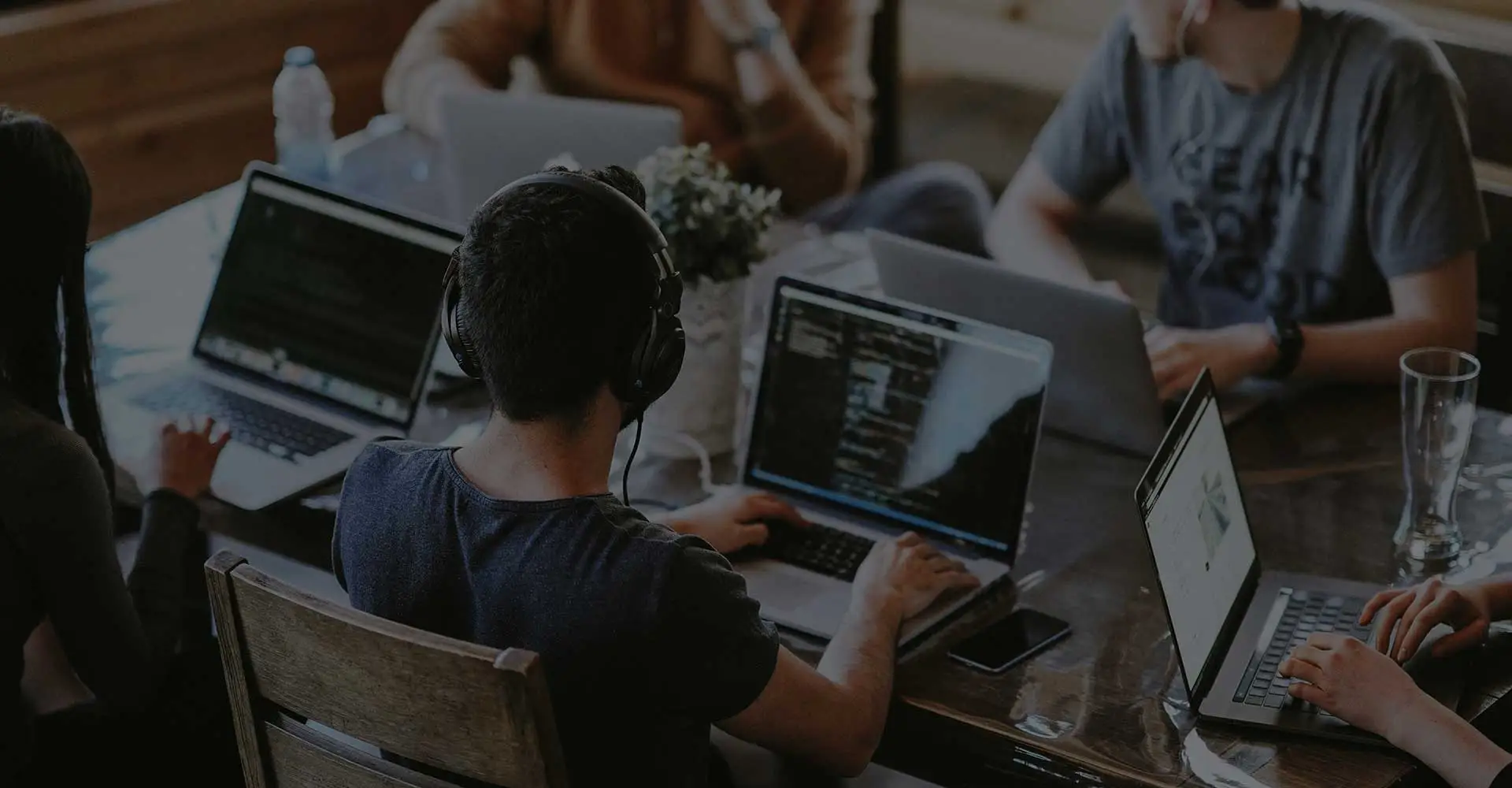 Почему выбирают SAI-U для шкафов безопасности металла?